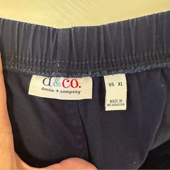 Denim & Co. Navy Capri Pants – Size XL - Picture 4 of 4